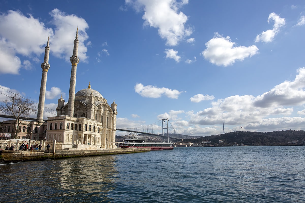 Best Photo Spots on the Bosphorus for History Lovers