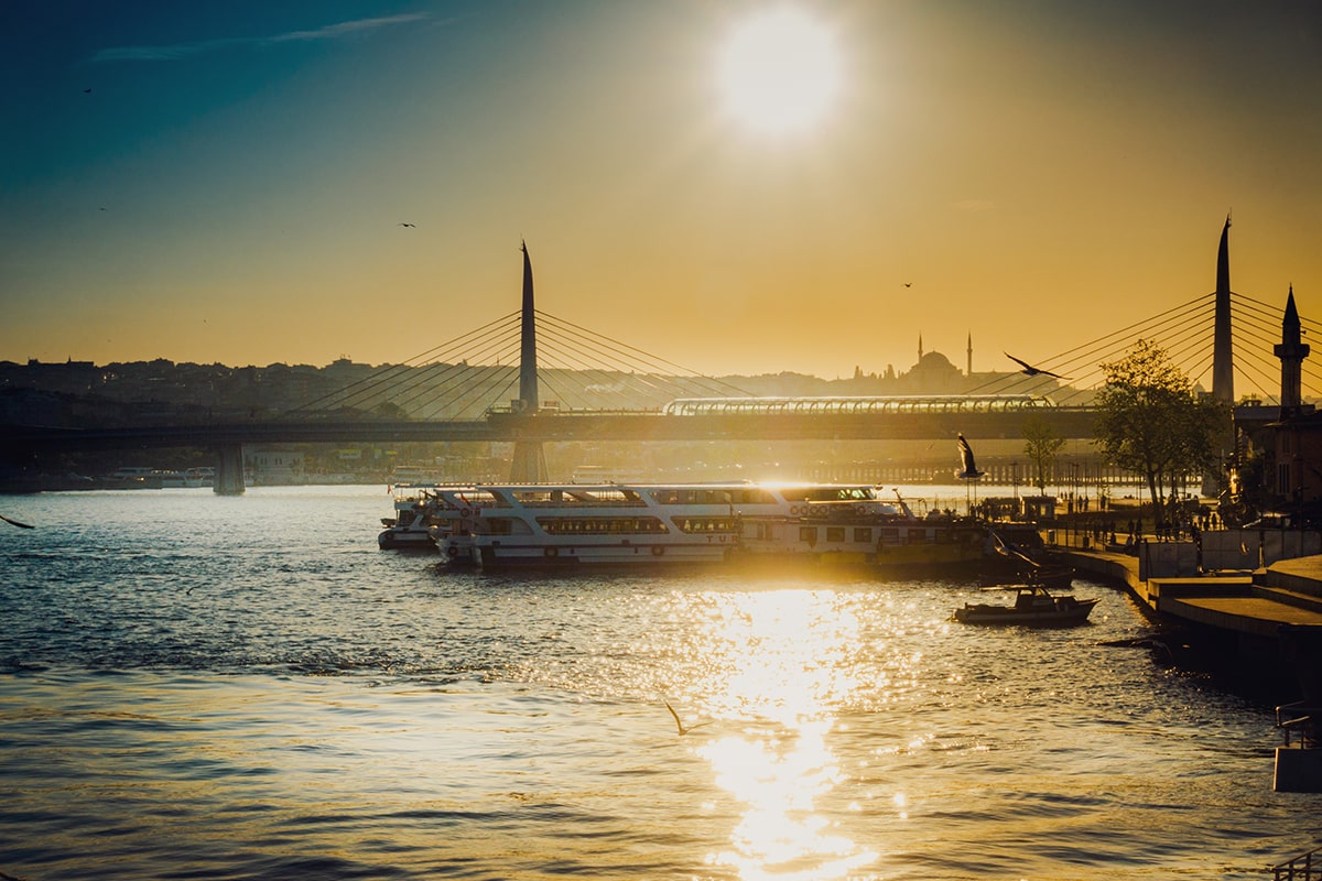 Best Time of Day for a Bosphorus Cruise (Seasonal Guide)