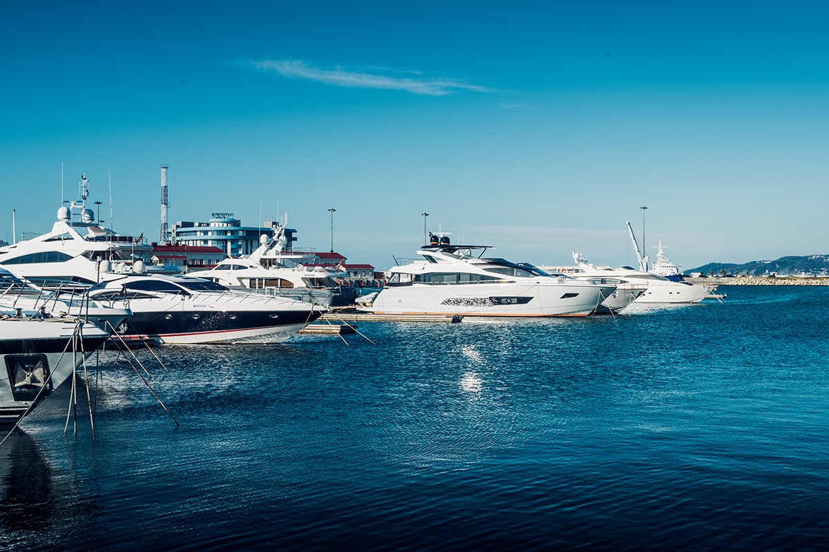 Corporate Events and Parties on the Bosphorus: How to Book a Private Boat