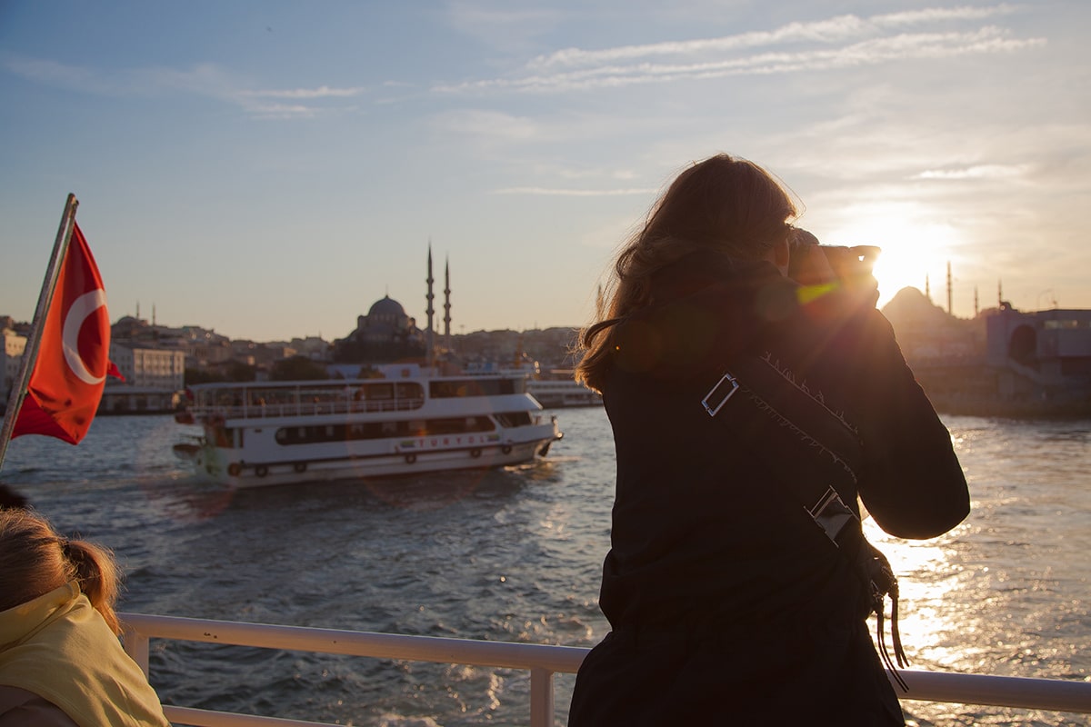 What to Wear on a Bosphorus Cruise: Dress Code Tips for Comfort and Style