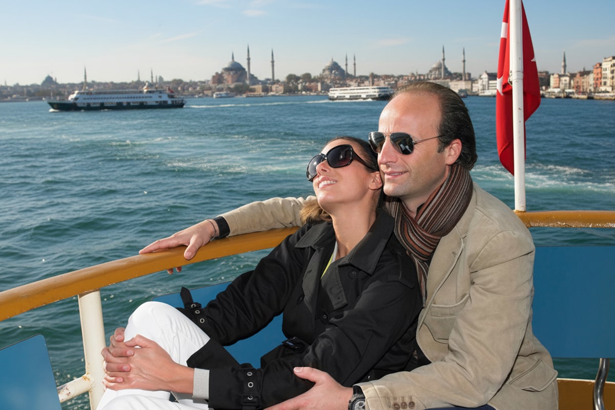 Yacht Life: Experiencing the Bosphorus in Ultimate Luxury with a Private Tour